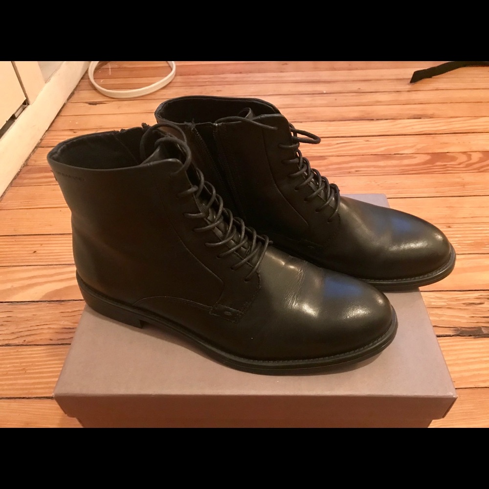 Vagabond lace up boots